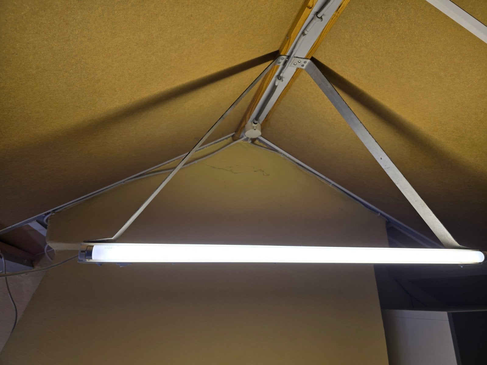 TL-lamp met ophangsysteem, Wit, Overige merken, Gebruikt, G13 (TL)