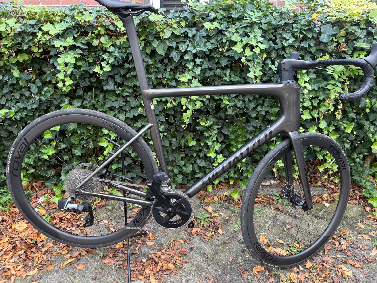 Specialized Tarmac SL8 Expert Sram rivel AXS, 28 inch, Carbon, Zo goed als nieuw, 57 tot 61 cm