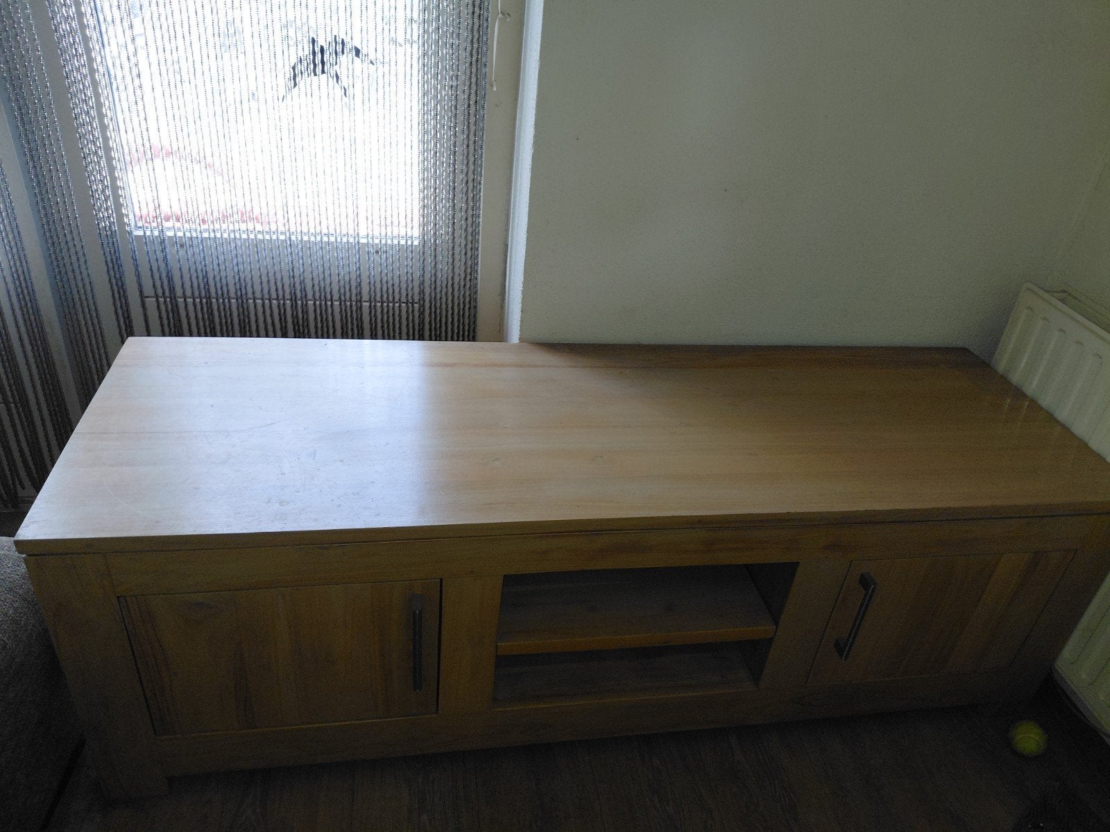 Mooie gratis TV meubel - 170x55,5 cm, Gebruikt, 150 tot 200 cm, Ophalen of Verzenden, Minder dan 100 cm