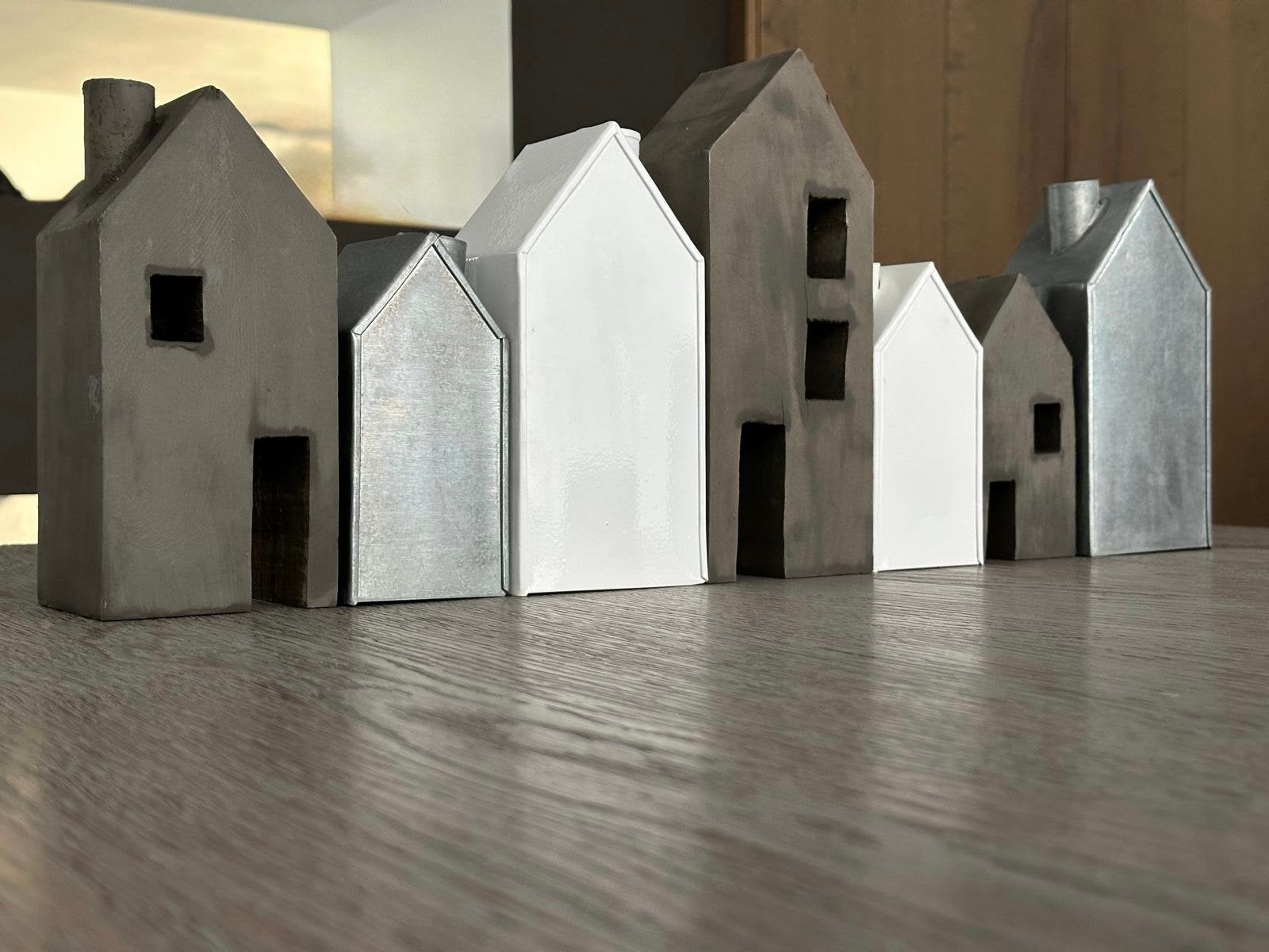 Decoratieve huisjes met kandelaar functie merk Madam Stoltz, Overige materialen, Ophalen of Verzenden, Zo goed als nieuw, 20 cm