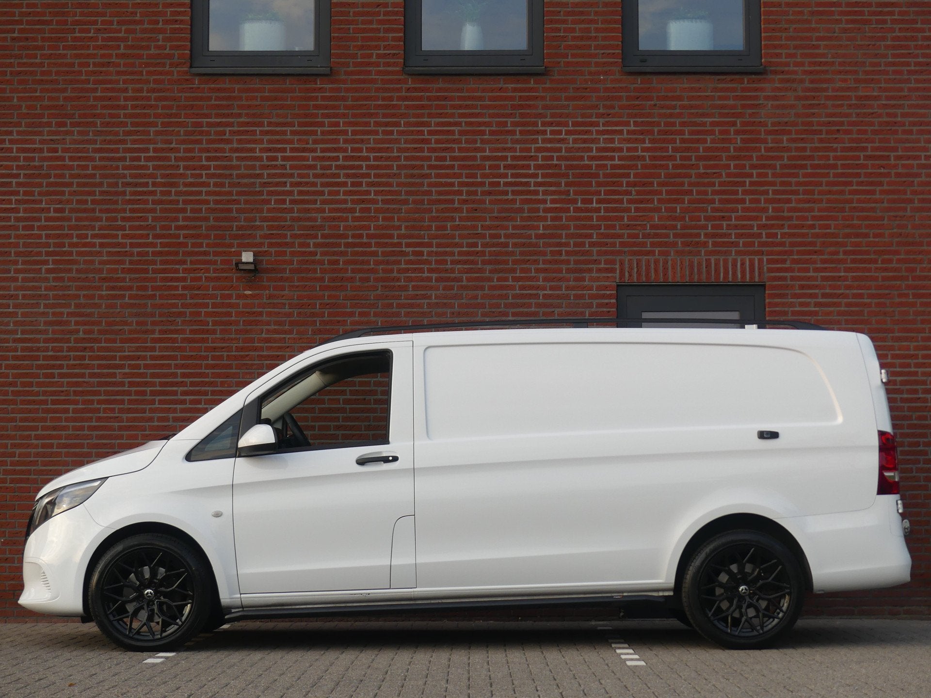 Mercedes-Benz Vito 116 CDI Extra lang Camera/Navigatie/Airco, Auto's, Automaat, Gebruikt, Euro 6, 4 cilinders
