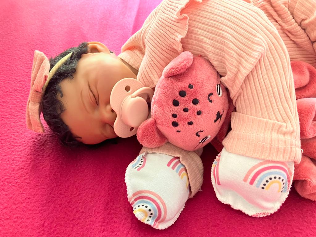 Cuddle baby knuffel reborn getint, Verzamelen, Poppen, Babypop, Levensecht of Reborn, Ophalen of Verzenden