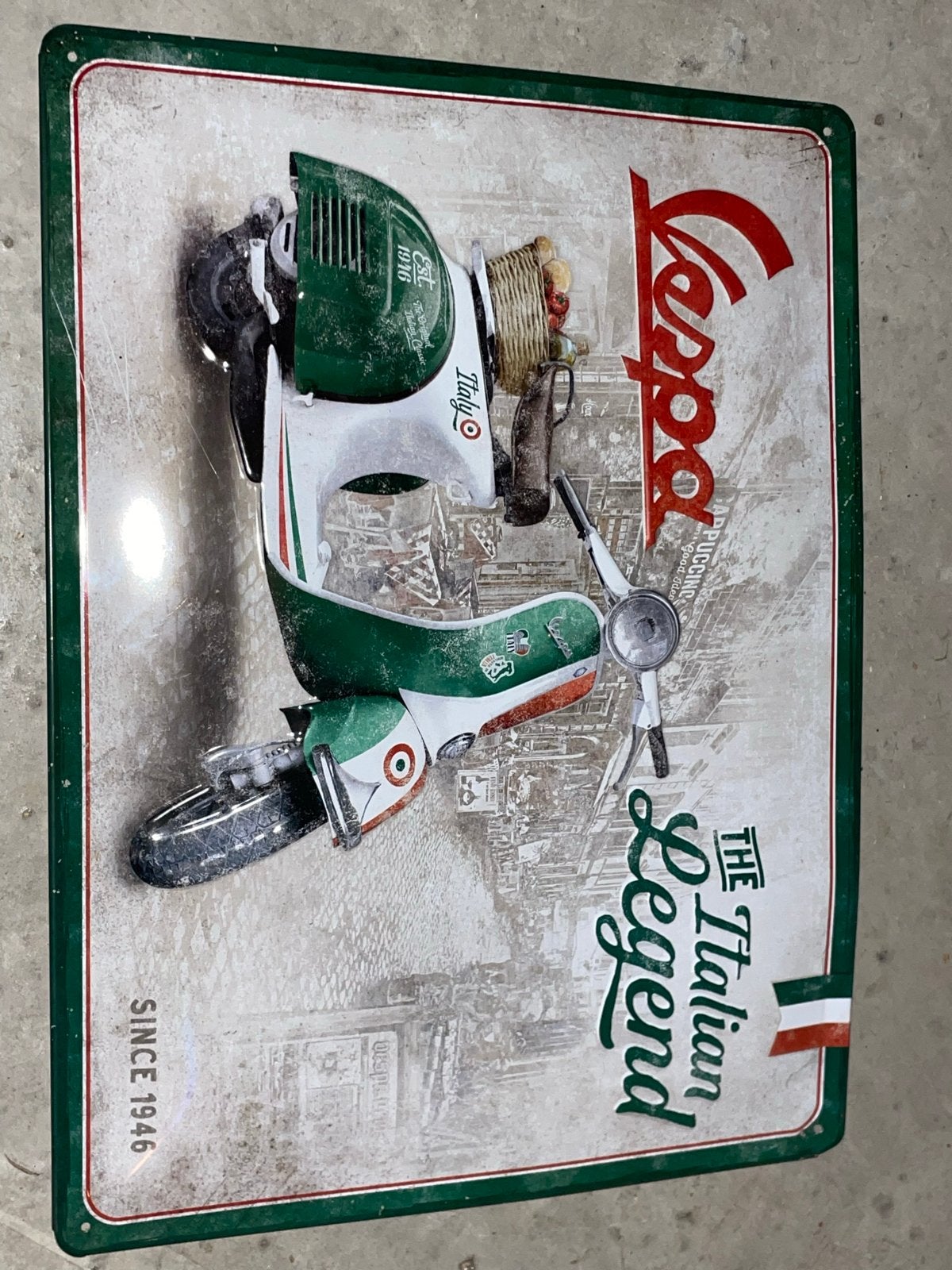 Vintage Vespa Reclamebord - The Italian Legend, Ophalen of Verzenden, Gebruikt, Reclamebord