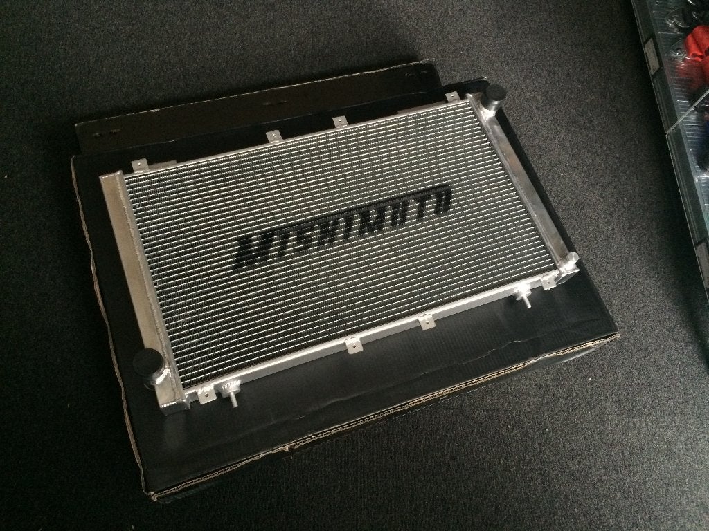 Mishimoto performance radiator - Subaru Legacy Impreza GC8