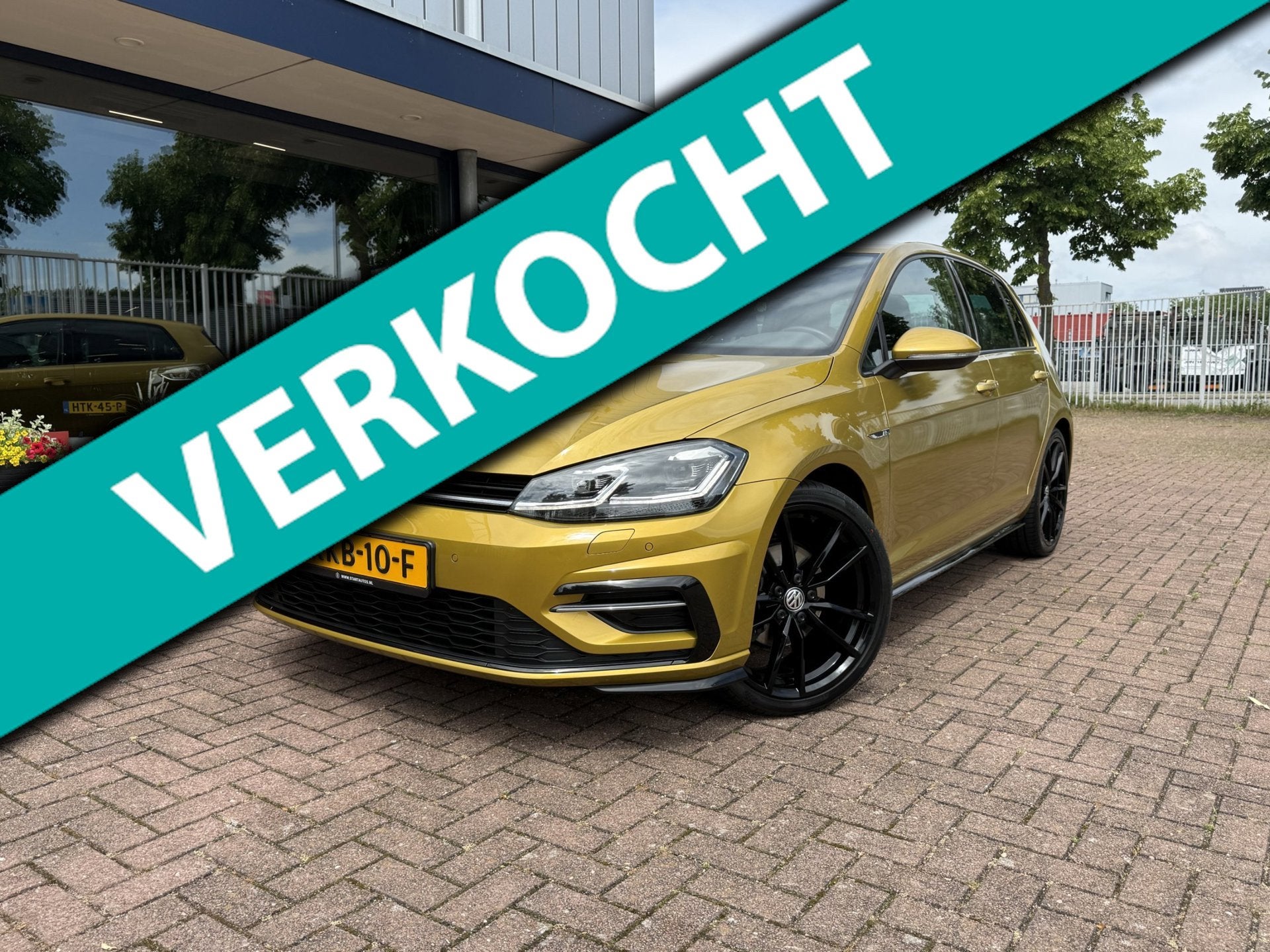 Volkswagen Golf 1.5 TSI R-Line | LED | ACC | Virtual | CAM, 4 cilinders, 150 pk, Alcantara, Geel