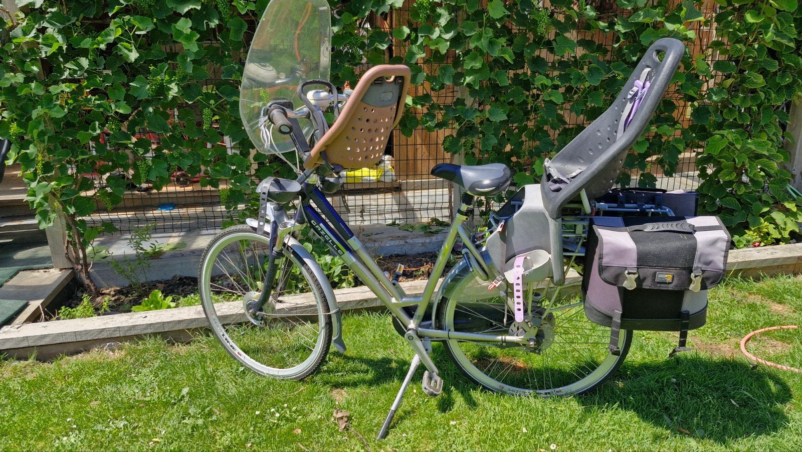 Gazelle Moederfiets compleet met 2 yepp fietsstoeltjes, 2 zitjes, Gebruikt, Versnellingen, Ophalen of Verzenden