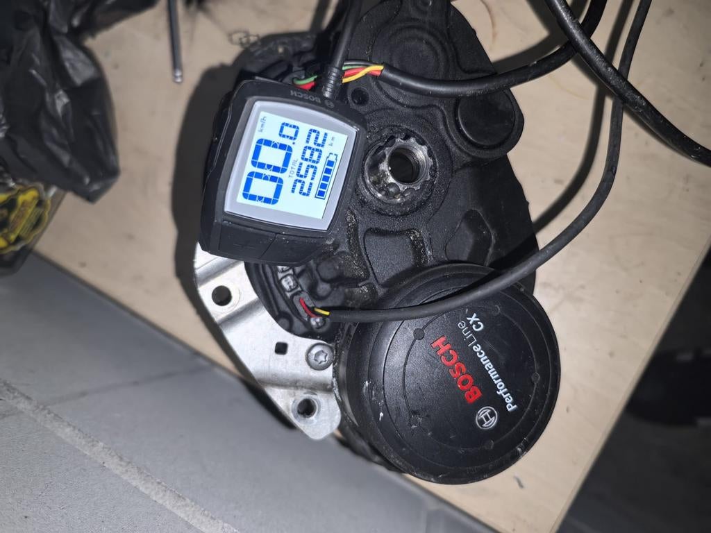 Bosch performance line cx =bdu250p cx 2582 km, Fietsen en Brommers, Fietsaccessoires | Fietscomputers, Ophalen of Verzenden, Zo goed als nieuw