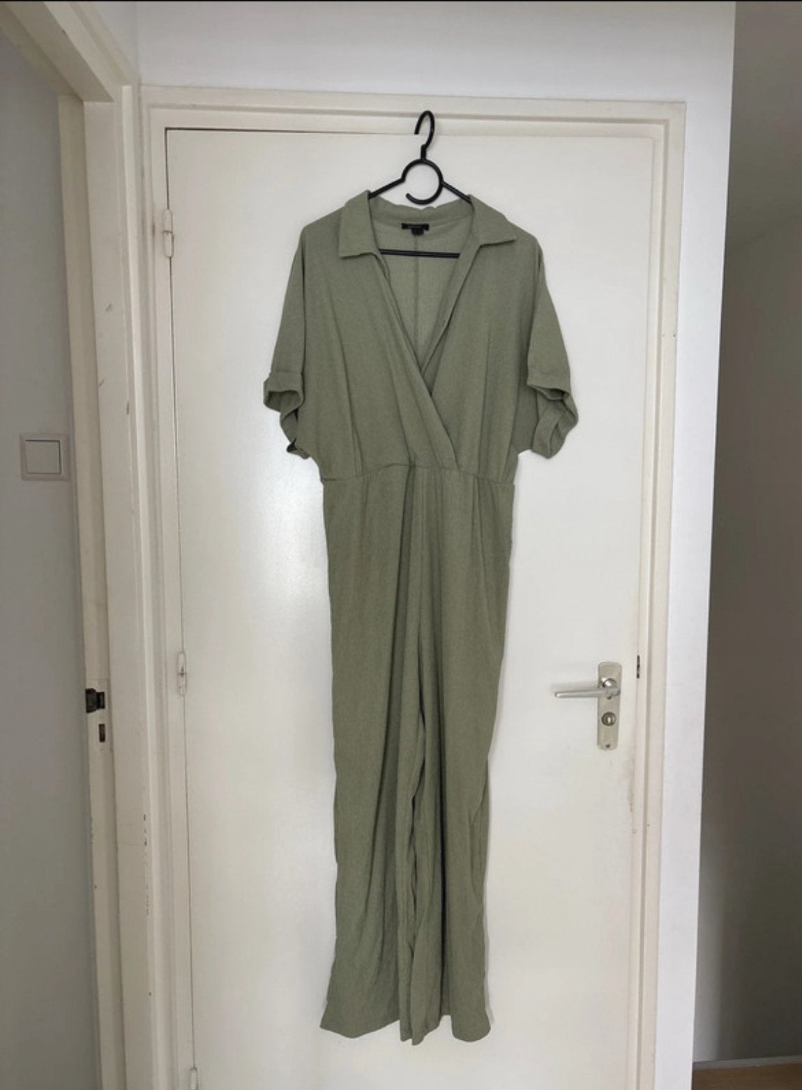 Groene jumpsuit maat 42 esmara. Nieuwstaat, Ophalen of Verzenden, Zo goed als nieuw, Maat 42/44 (L), Groen