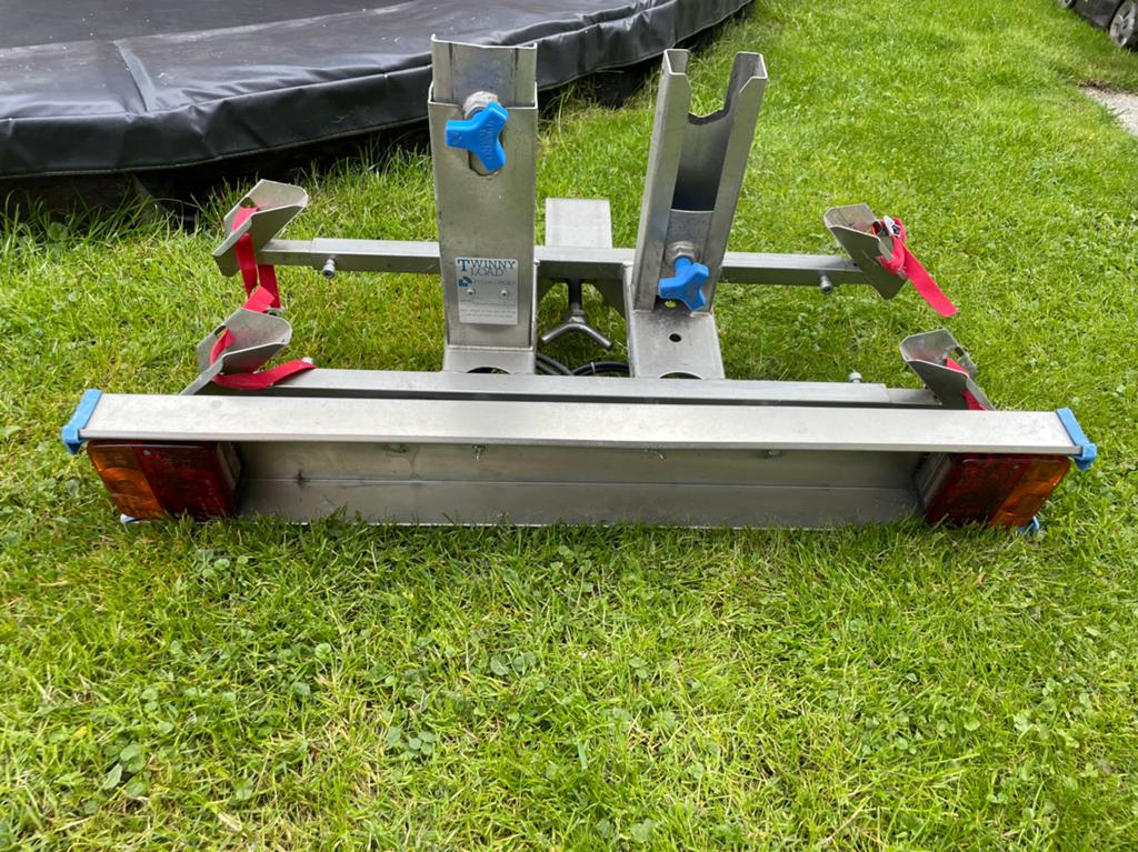 Twinny load, Ophalen, 2 fietsen, Gebruikt, Trekhaakdrager