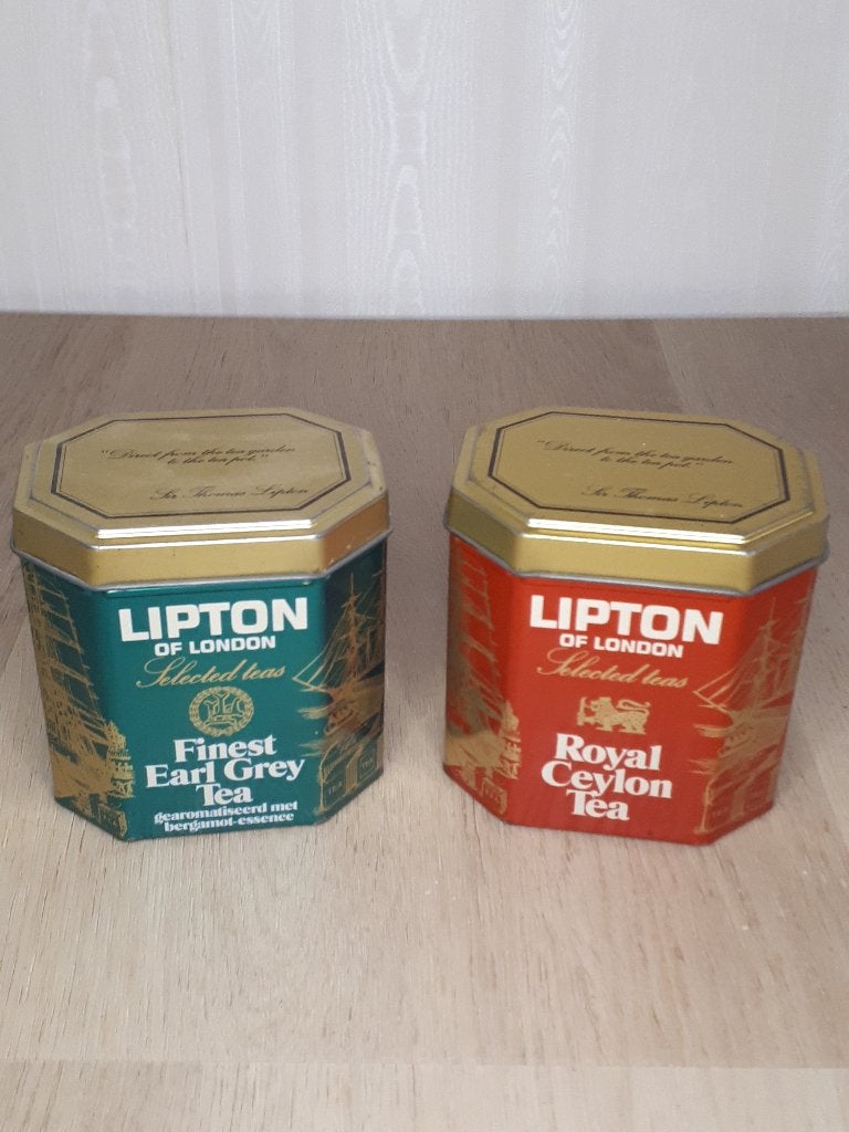 2 stuks theeblikken Lipton, Ophalen of Verzenden, Gebruikt, Overige, Overige merken