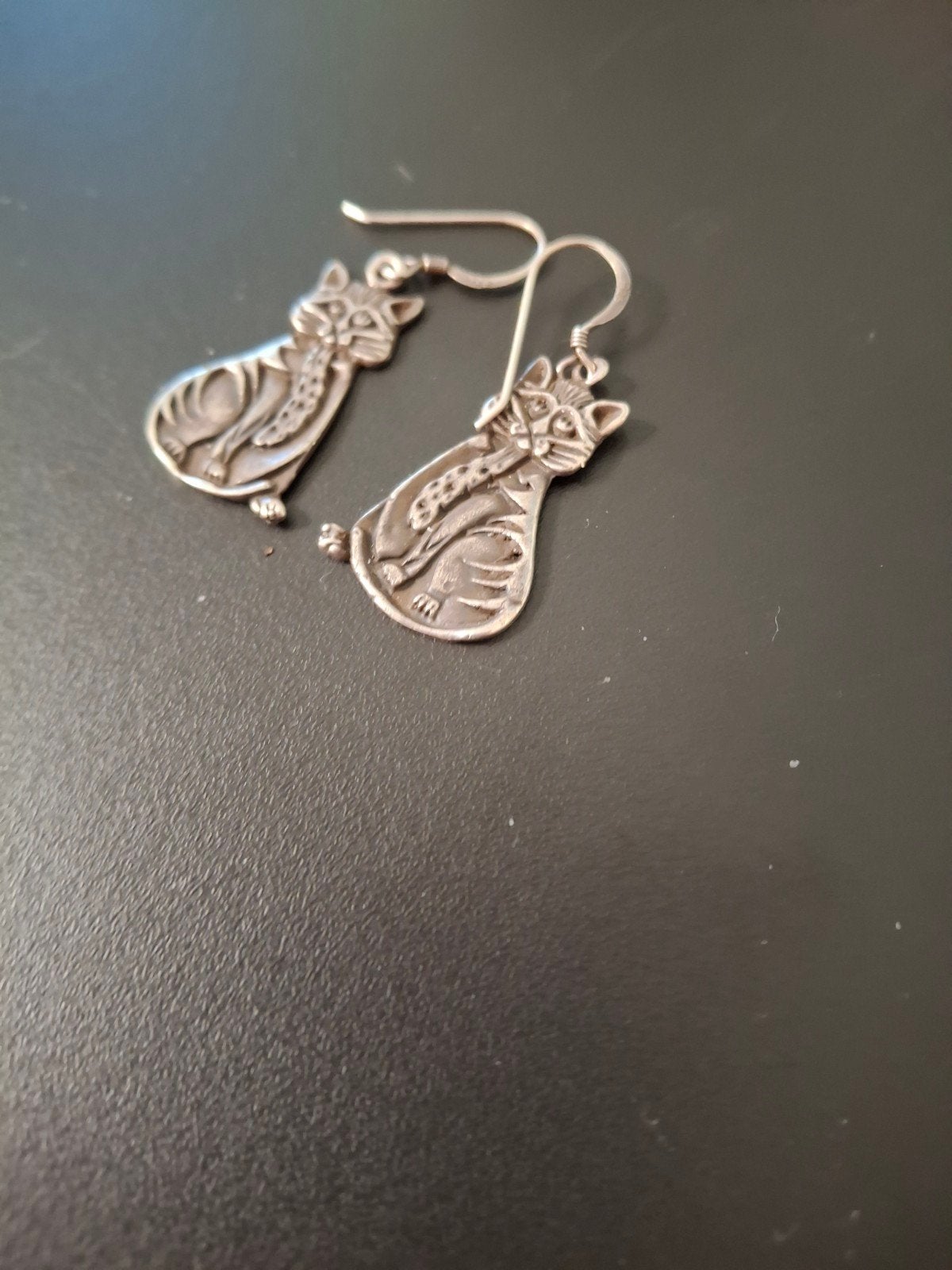 kattenoorbellen zilver kat met stropdas, Hangers, Ophalen of Verzenden, Zo goed als nieuw, Zilver
