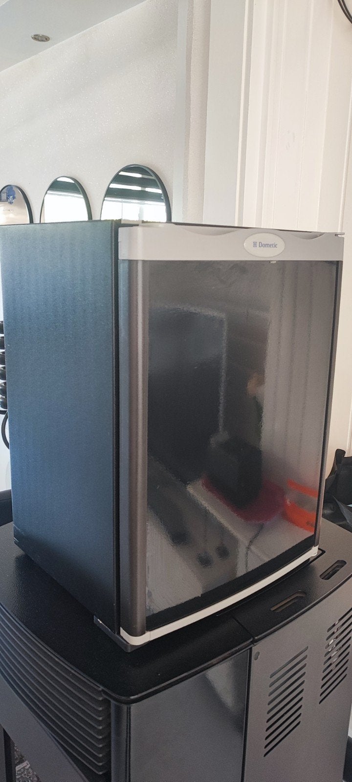 Dometic RH131D Minibar / Koelkast – In zeer goede staat, Ophalen of Verzenden, Zo goed als nieuw