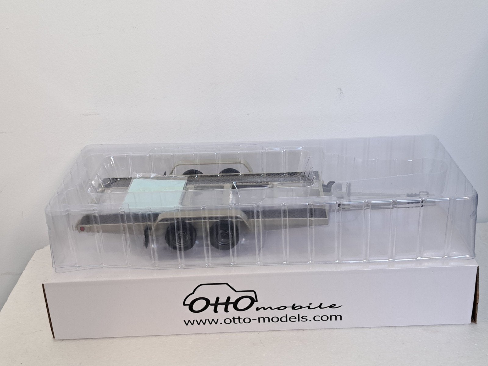 Tandem trailer / Auto Ambulance 1/18 OttoMobile OT225D, Hobby en Vrije tijd, Modelauto's | 1:18, Ophalen of Verzenden, Nieuw, Overige typen