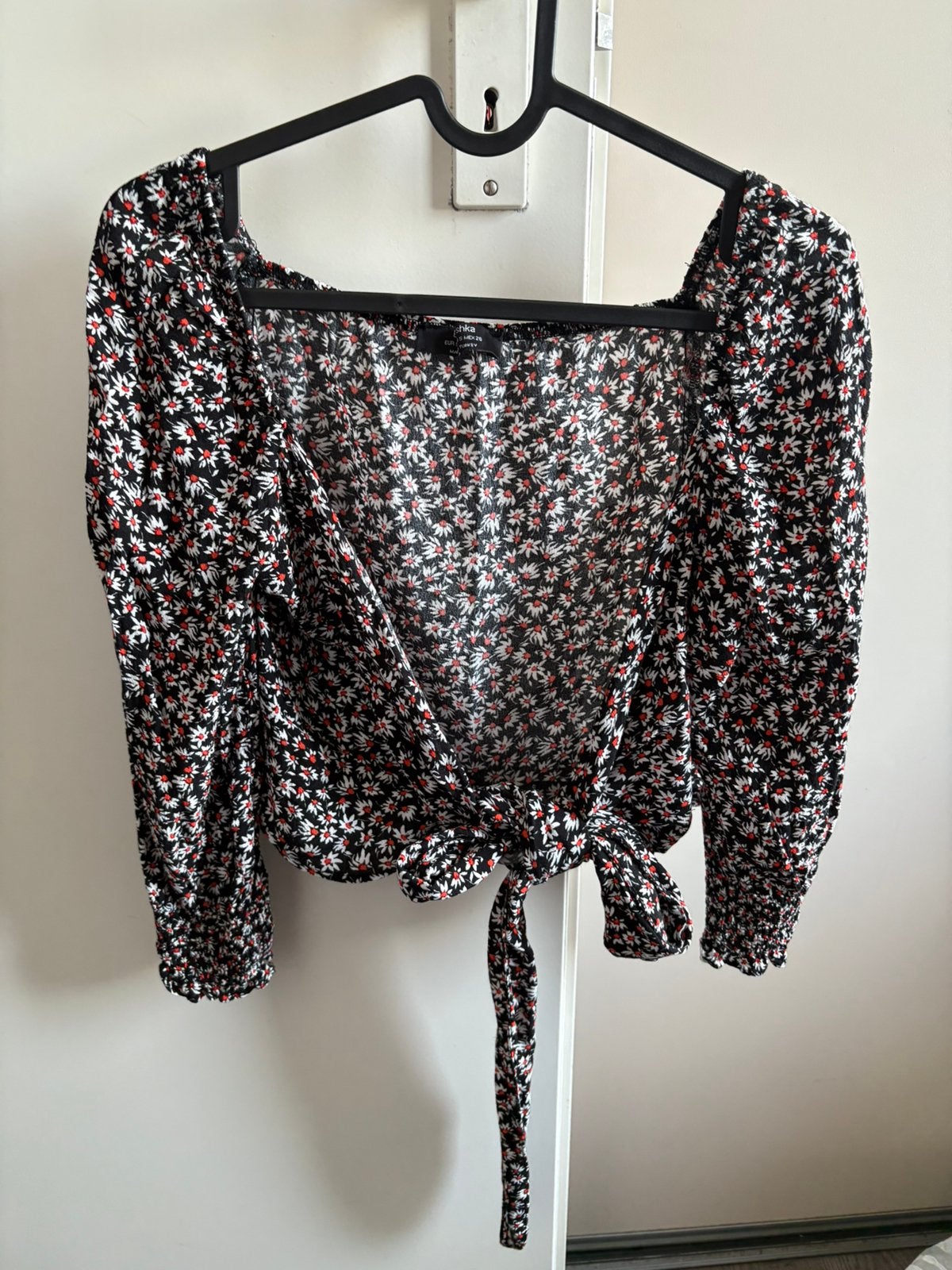 Bershka size S, Zwart, Ophalen of Verzenden, Zo goed als nieuw, Korte mouw