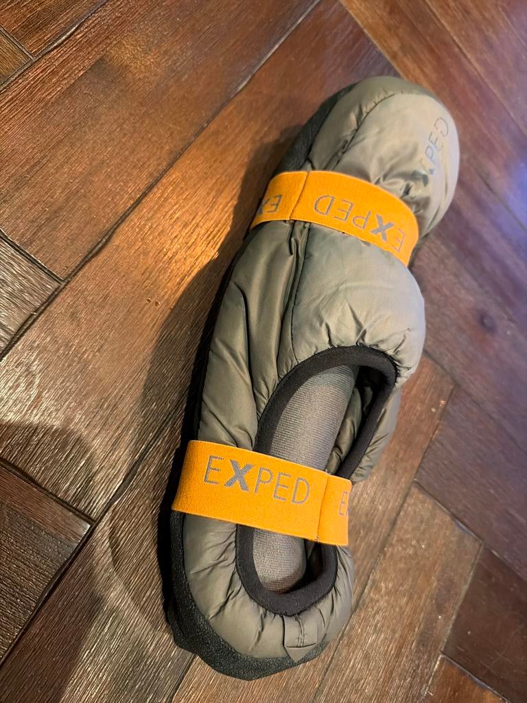 Exped dons pantoffels - Maat XL, Kleding | Heren, Schoenen, Ophalen of Verzenden, Gedragen, Pantoffels of Sloffen