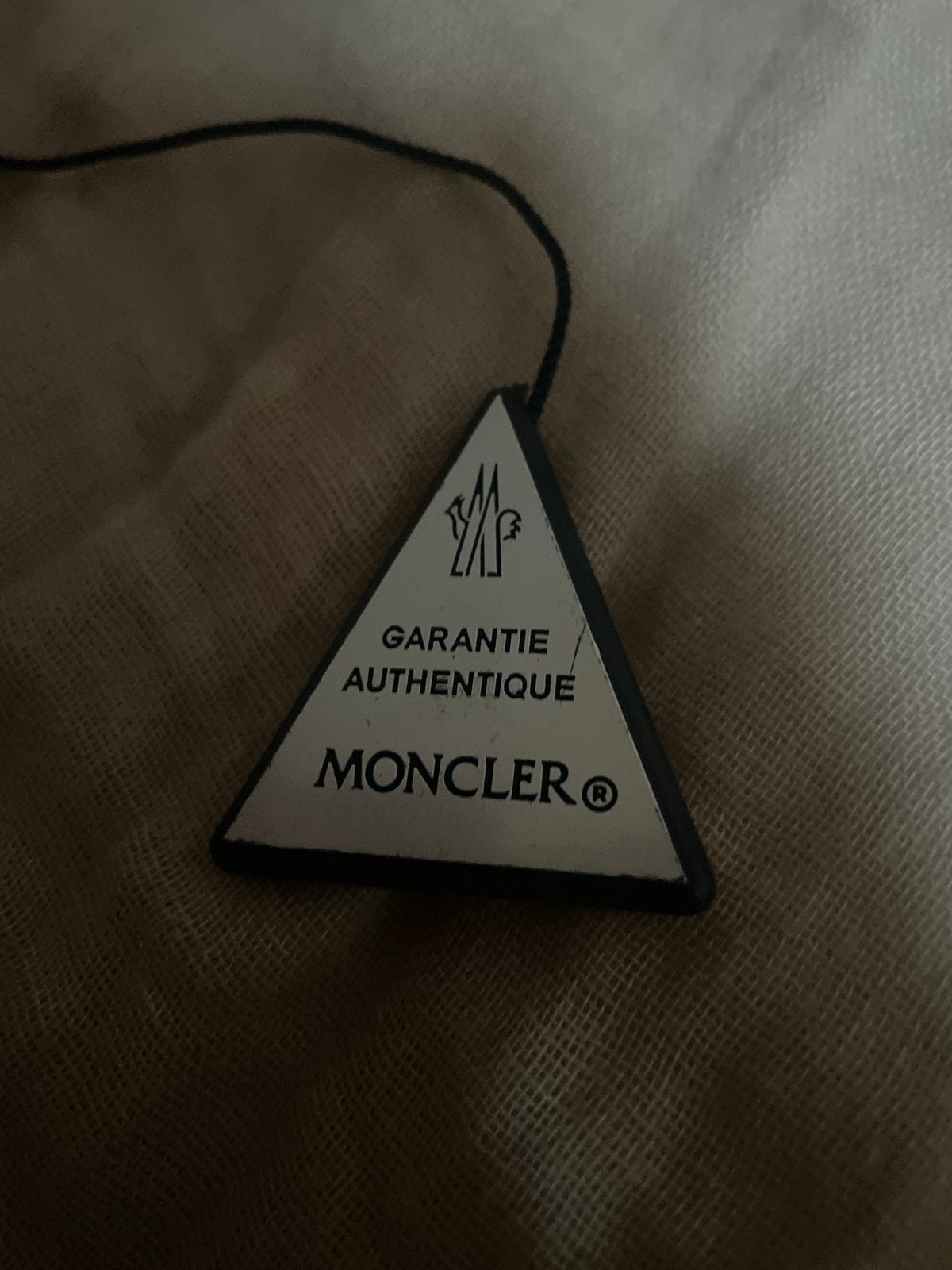 Moncler Authenticiteitslabel - Garantie Authentique, Kleding | Dames, Ophalen of Verzenden, Zo goed als nieuw