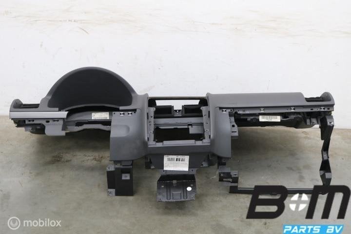 Dashboard VW Touran 1T 1T1857001L, Gebruikt