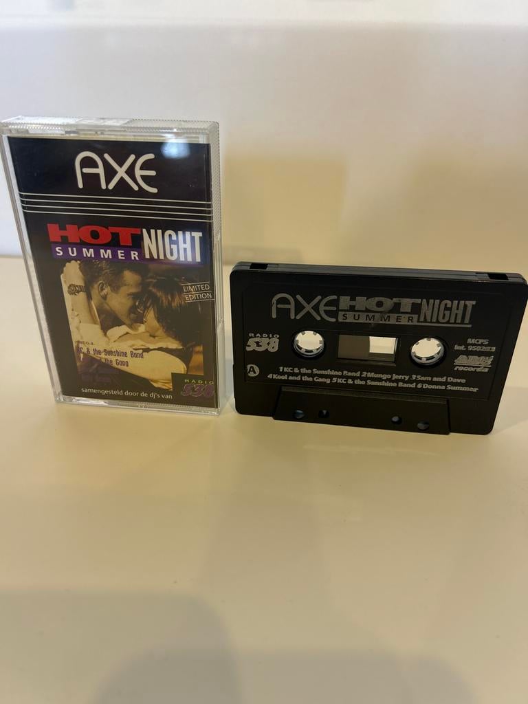 Axe Hot Summer Night Limited Edition Cassetteband, Cd's en Dvd's, Cassettebandjes, Gebruikt, Voorbespeeld, Pop, 1 bandje, Ophalen of Verzenden