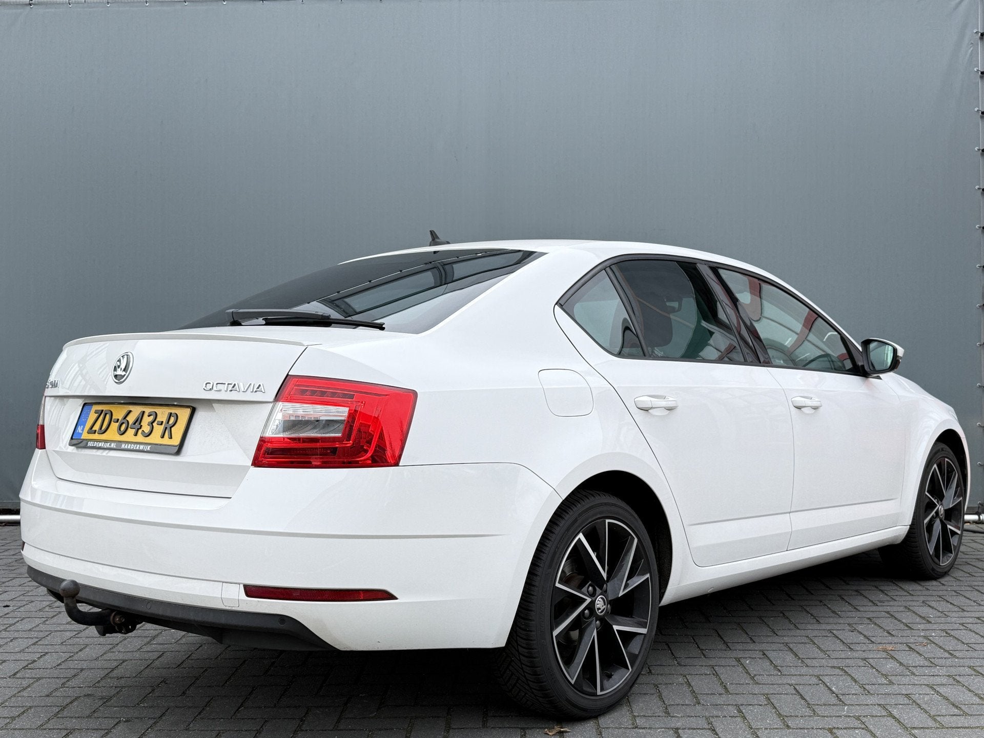 Skoda Octavia BWJ 2019 1.5 TSI 150 PK Greentech Ambition Bus, Auto's, Skoda, Wit, Origineel Nederlands, Bedrijf, Onderhoudsboekje