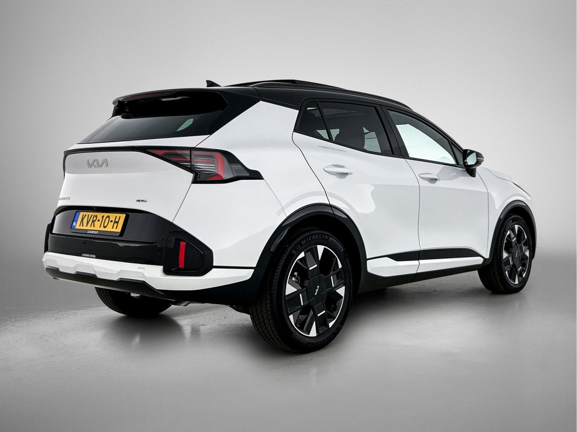 Kia Sportage 1.6 T-GDi Hybrid GT-Line Panoramadak | Climate, 12 maanden, Gebruikt, 4 cilinders, Leder en Stof