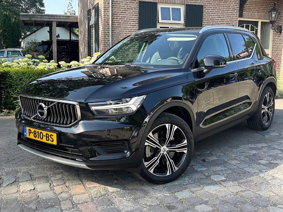 Volvo XC40 1.5 T4 Recharge Inscription Ecc,leer,navi,lmv,dak, Euro 6, 1712 kg, 129 pk, Zwart