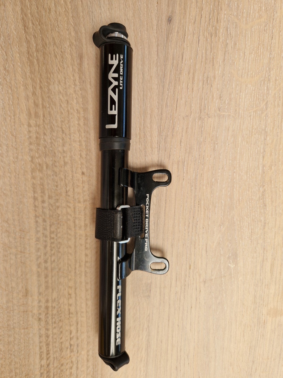 Lezyne Lite Drive Fiets Pomp - Compact en Krachtig, Ophalen of Verzenden, Zo goed als nieuw