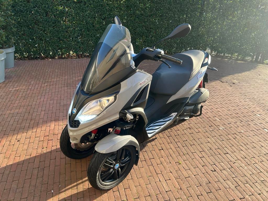 Piaggio MP3 HPE 300 Sport bouwjaar 2022 als nieuw, Particulier, Overig, 12 t/m 35 kW
