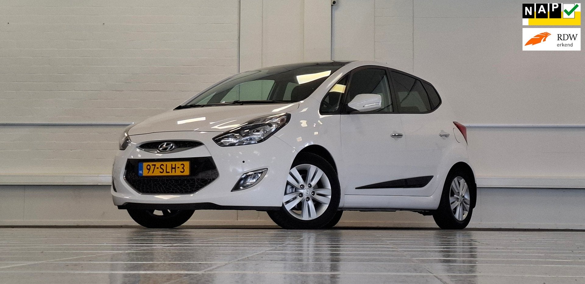 Hyundai Ix20 1.6i i-Catcher Automaat Navi Schuif/kanteldak T, Auto's, Euro 5, 4 cilinders, Wit, Bedrijf