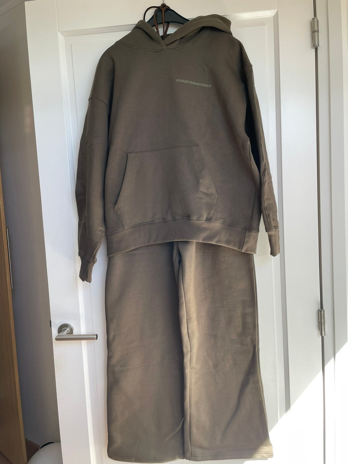 Joggingpak, Bruin, Nieuw, Ophalen of Verzenden, Maat 36 (S)