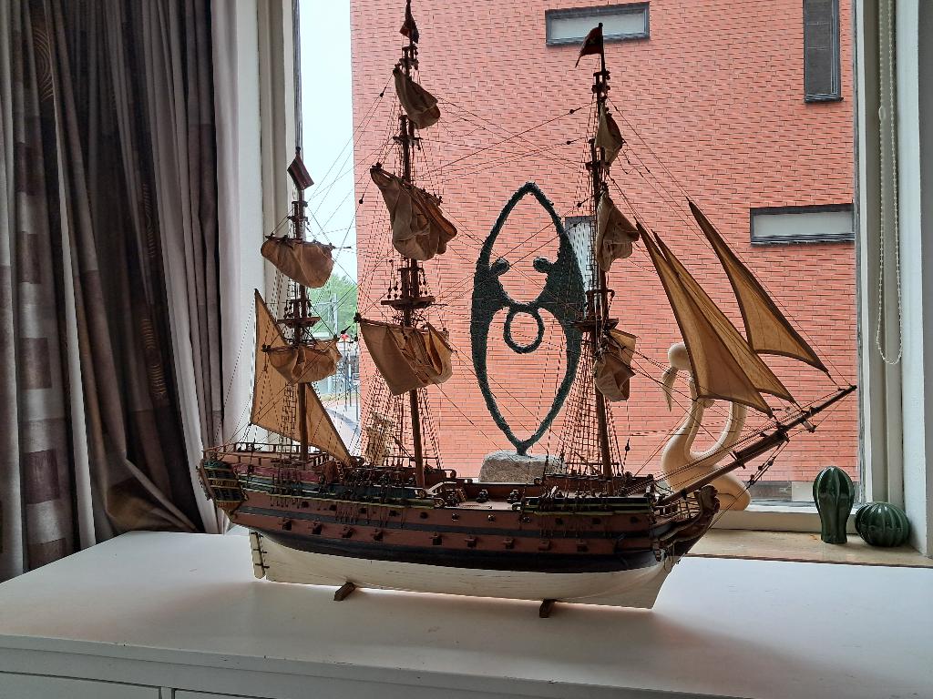 Houten Scheepsmodel van VOC schip De Amsterdam, Hobby en Vrije tijd, Modelbouw | Boten en Schepen, Ophalen, Zo goed als nieuw