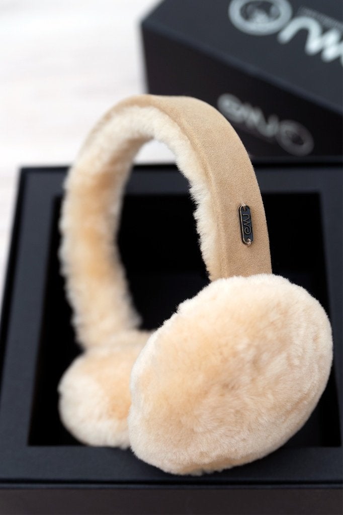 EMU Australia / Sheepskin Ear Warmers (Nieuw!), Ophalen of Verzenden, Nieuw, Maat 38/40 (M), Muts