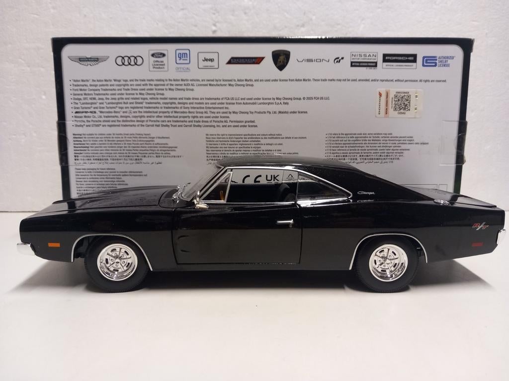 Dodge Charger R/T black 1969 Maisto metal 1:18 KRD, Ophalen of Verzenden, Zo goed als nieuw, Auto, Maisto