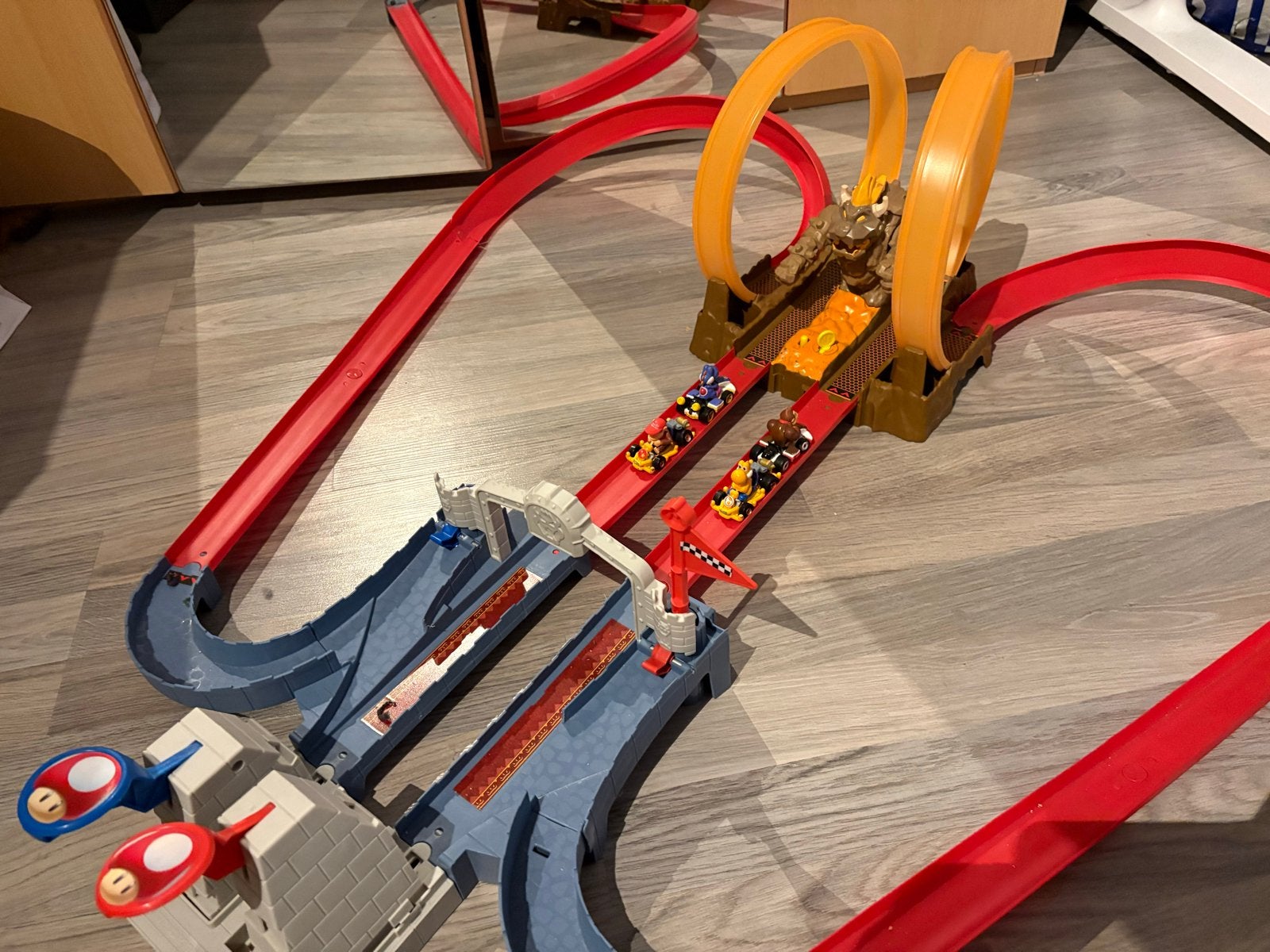 Hot Wheels Mario Kart Racebaan met Looping, Ophalen, Racebaan, Zo goed als nieuw, Hot Wheels