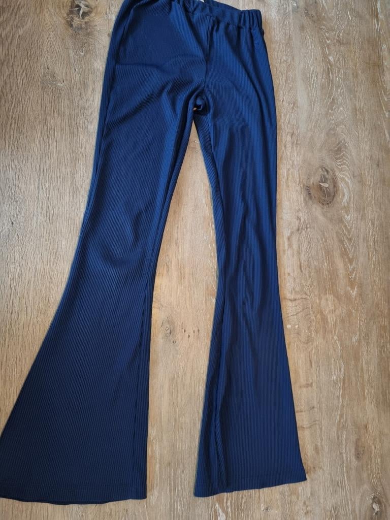 Nieuwe flared broek Raizzed maat 164-170 XS 34 donkerblauw, Kleding | Dames, The Sting, Blauw, Nieuw, Ophalen of Verzenden