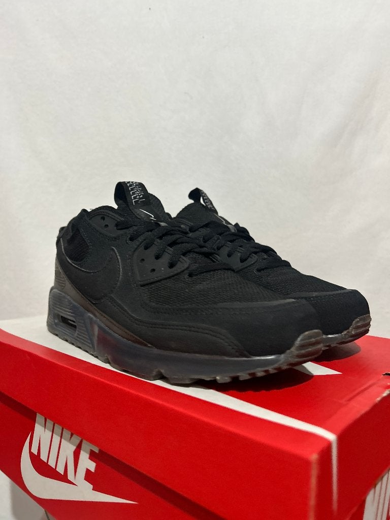 ALS NIEUW! Maat 45 - Nike Air Max 90 Terrascape Triple Black, Verzenden, Zwart, Nike, Nike