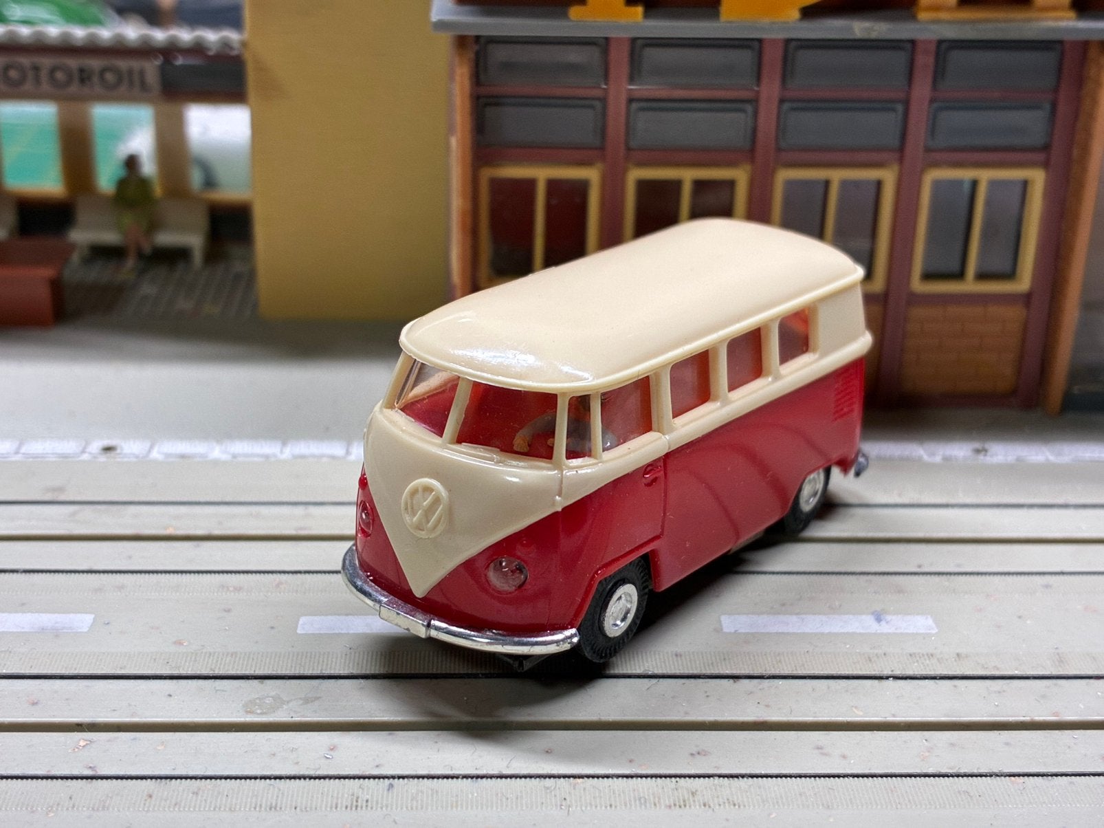 Faller AMS VW Bus rood crème met snelle B3 blokmotor, Ophalen of Verzenden, Zo goed als nieuw