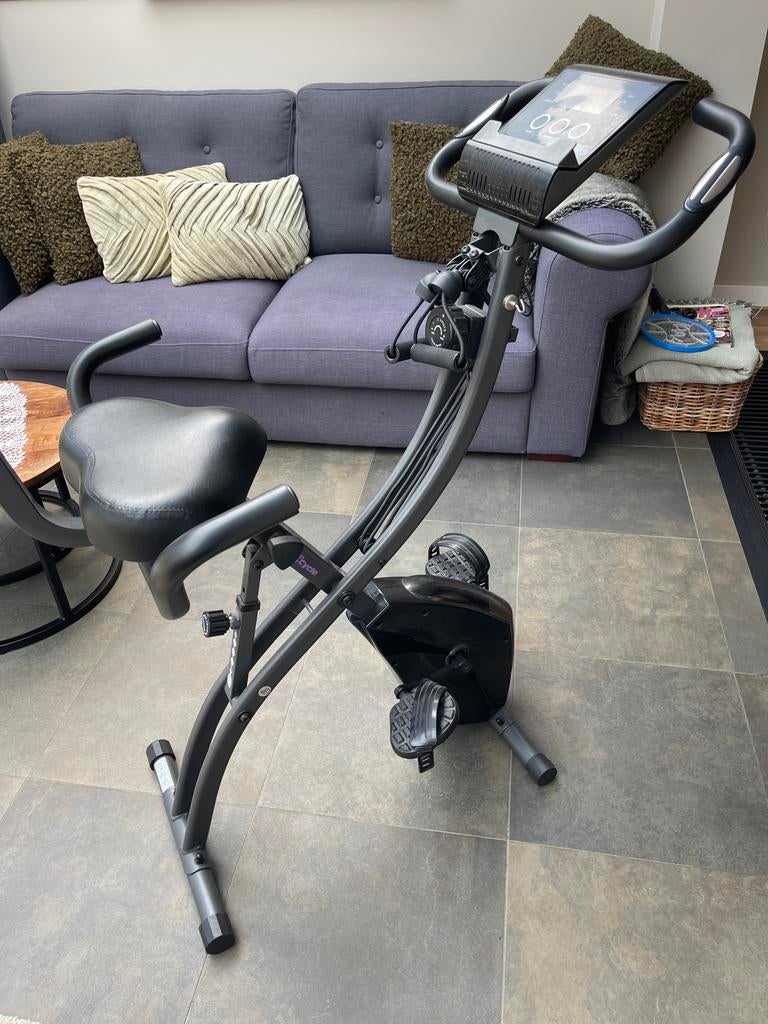 Opvouwbare hometrainer met rugleuning en weerstandsbanden, Ophalen, Buik, Zo goed als nieuw, Metaal