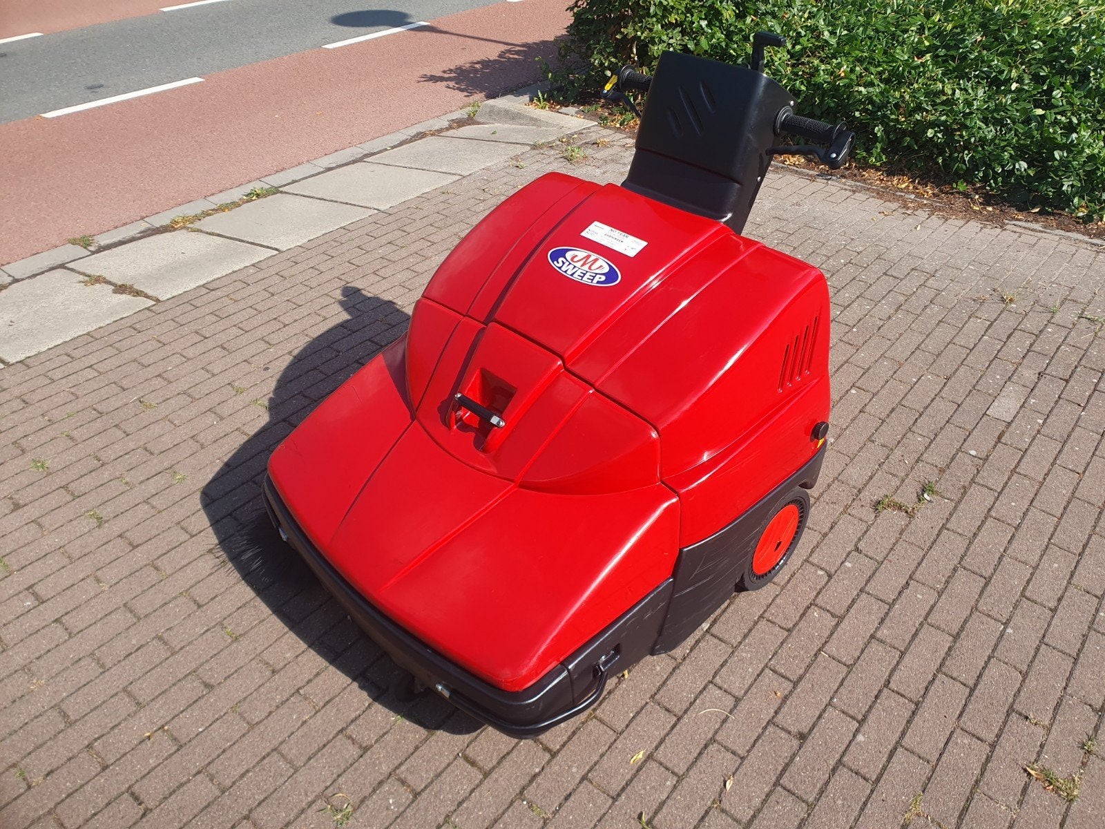 Professionele M-SWEEP M 900 ET zelfrijdende veegmachine 90cm, Ophalen, Gebruikt
