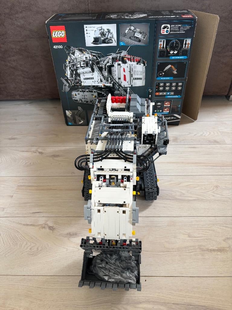 Lego 42100 Liebherr R 9800 graafmachine met doos en boekjes, Lego, Ophalen of Verzenden, Zo goed als nieuw, Technic