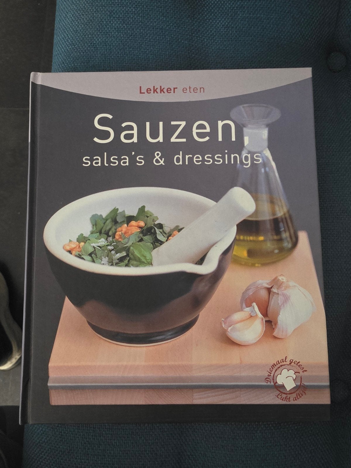 Kookboek: Sauzen, salsa's & dressings - Lekker eten, Ophalen of Verzenden, Zo goed als nieuw