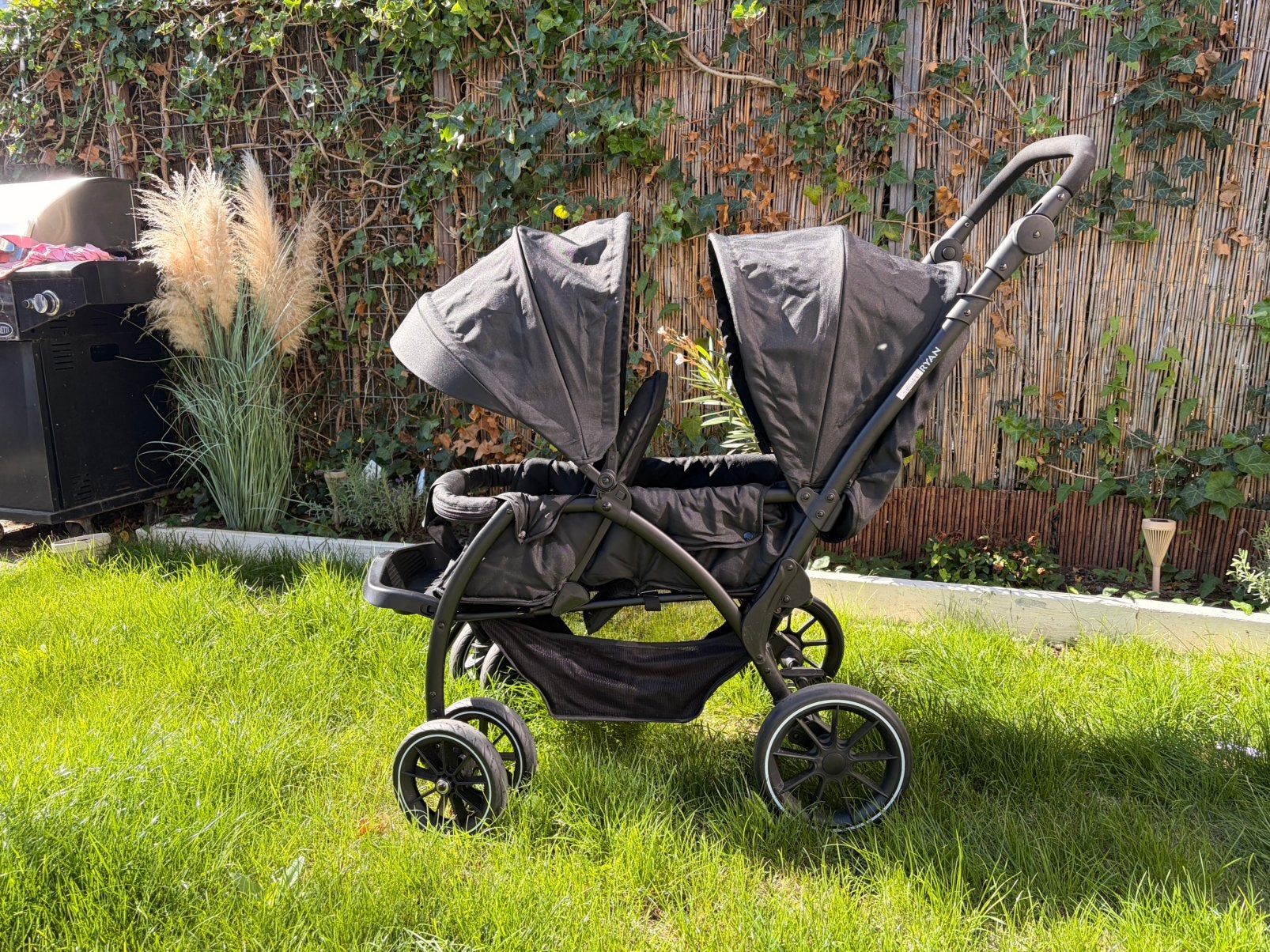 Dubbele kinderwagen Deryan, Kinderen en Baby's, Kinderwagens en Combinaties, Ophalen, Zo goed als nieuw, Overige merken