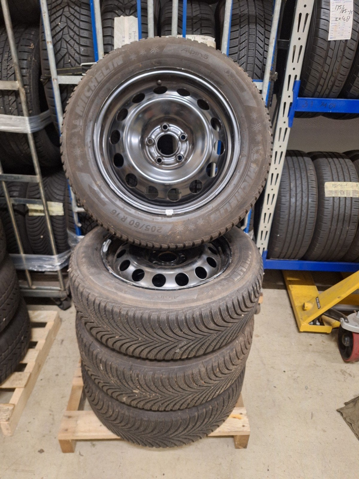 winterbanden set peugeot partner, Ophalen, 16 inch, Banden en Velgen, Bestelwagen