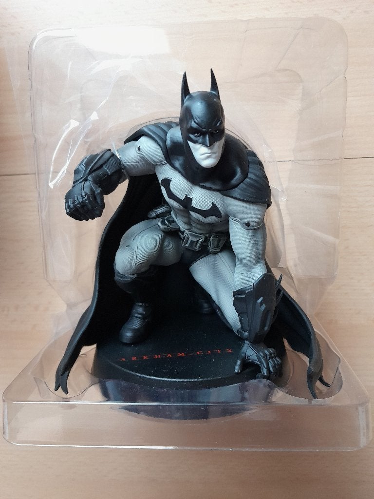Batman Arkham City Collector's Edition Statue (Kotobukiya), Ophalen of Verzenden, Nieuw, Film, Beeldje, Replica of Model