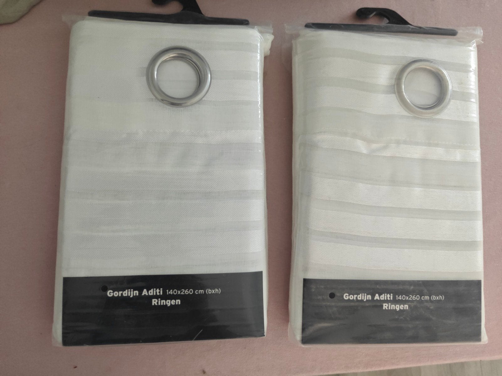 Nieuwe Aditi Gordijnen 140x260 cm met Ringen (2 stuks), Ophalen, Overige merken, Wit, Nieuw