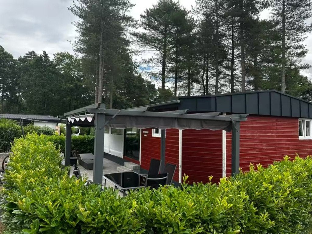 Gerenoveerd chalet met pergola-terras – De Schatberg, Caravans en Kamperen, Stacaravans, Tot en met 4