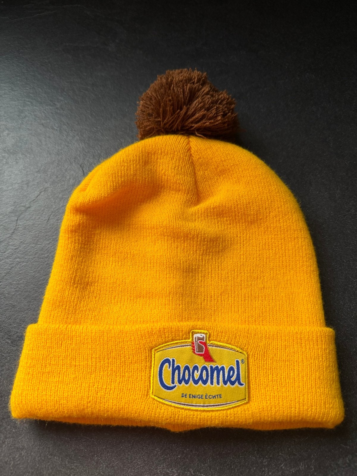 Nieuwe Chocomel muts met pompon, Ophalen of Verzenden, Nieuw, Muts
