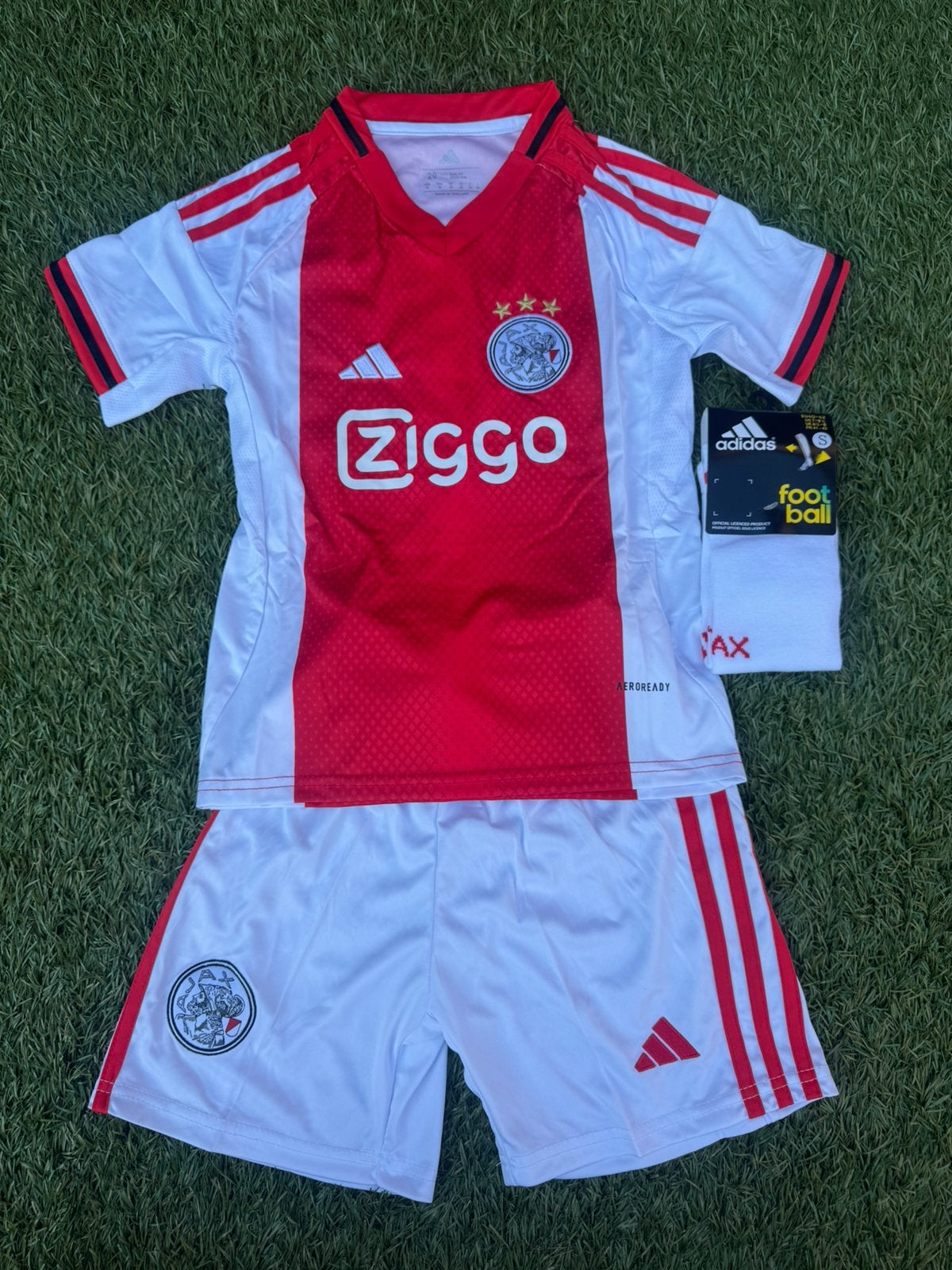 Ajax thuis tenue nieuw 2025/2026 voetbal, Sport en Fitness, Voetbal, Nieuw, Shirt, Maat XS of kleiner, Ophalen of Verzenden