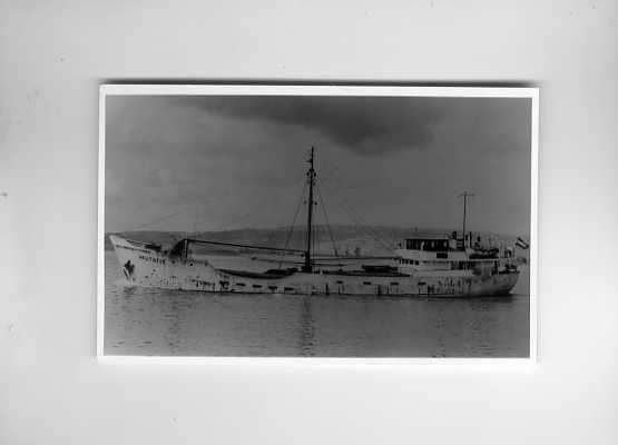 scheepvaart-foto-mutatie, Ophalen of Verzenden, Zo goed als nieuw, Motorboot, Boek of Tijdschrift