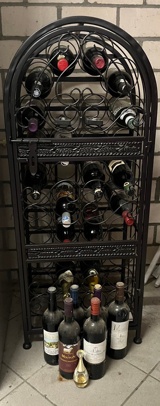 Metalen wijnrek, Huis en Inrichting, Woonaccessoires | Wijnrekken, Ophalen, 15 tot 25 flessen, Zo goed als nieuw, Metaal