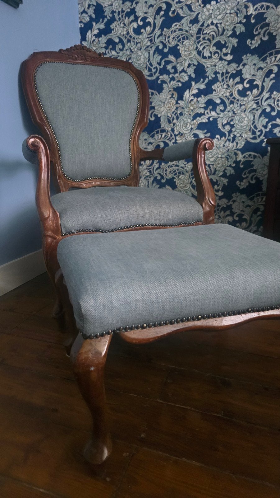 Biedermeier stoelen en blauwe barokstoel met voetenbank/poef, Ophalen of Verzenden